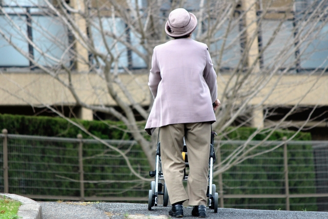 介護老人保健施設は回復期リハ病棟・地域包括ケア病棟と同様の在宅復帰施設である